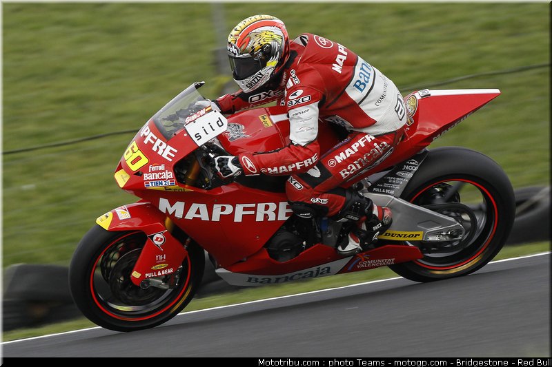 moto2_simon_04_australie_2010