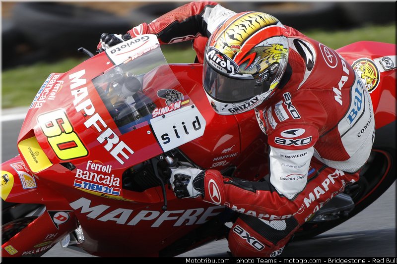 moto2_simon_07_australie_2010