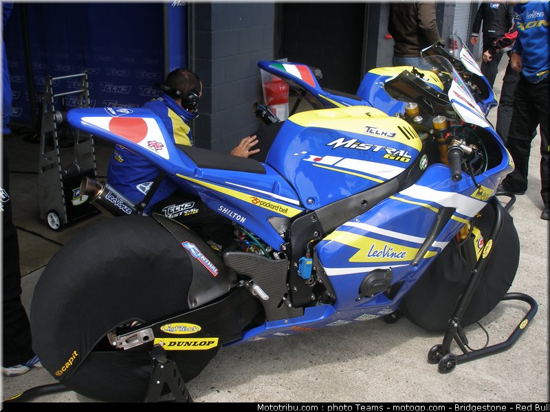 moto2_tech3_3_australie_2010