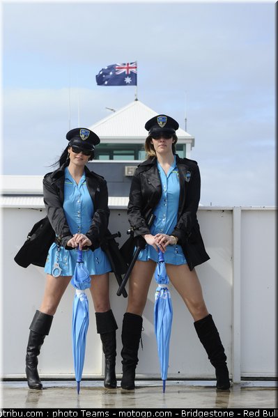 motogp_pitbabe_07_australie_2010