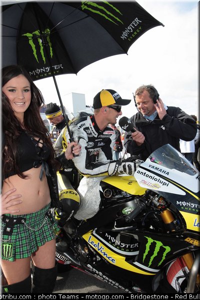 motogp_pitbabe_25_australie_2010