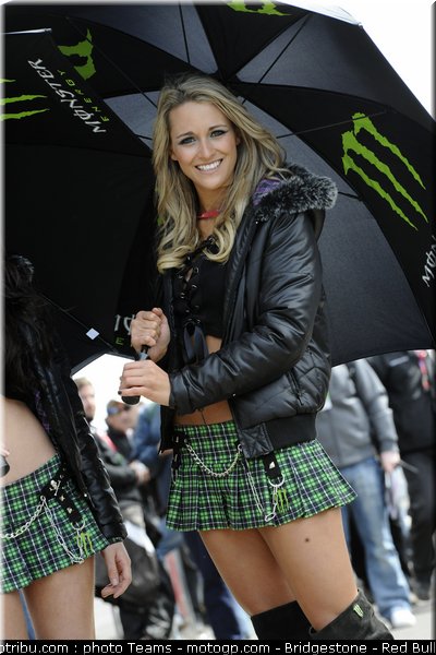 motogp_pitbabe_26_australie_2010
