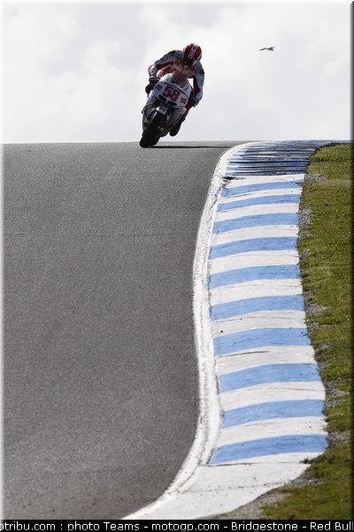 motogp_simoncelli_26_australie_2010
