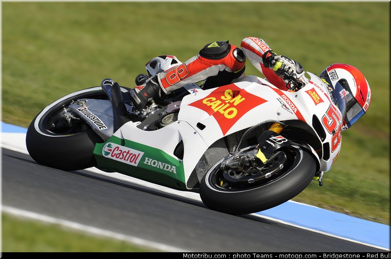 motogp_simoncelli_33_australie_2010