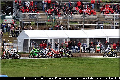 moto2_045_australie_2010.jpg
