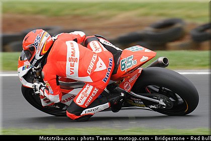moto2_bradl_06_australie_2010.jpg