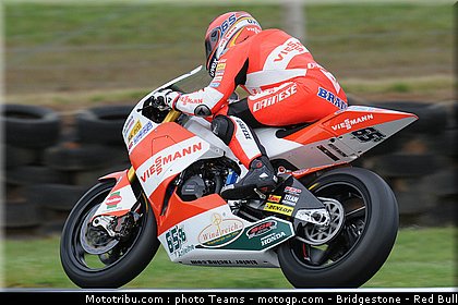 moto2_bradl_07_australie_2010.jpg