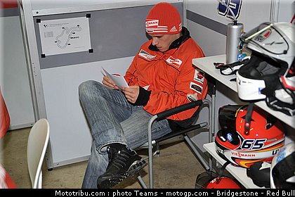 moto2_bradl_10_australie_2010.jpg