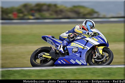 moto2_derosa_08_australie_2010.jpg