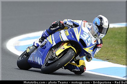 moto2_derosa_09_australie_2010.jpg