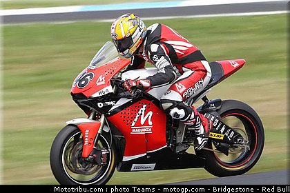 moto2_fores_1_australie_2010.jpg
