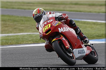 moto2_simon_03_australie_2010.jpg