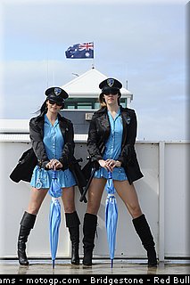 motogp_pitbabe_07_australie_2010.jpg