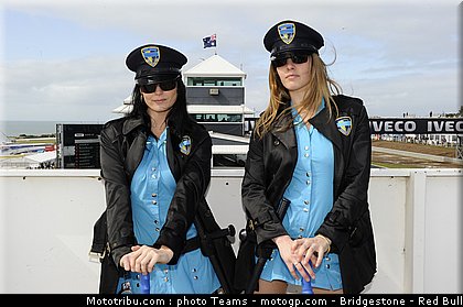 motogp_pitbabe_12_australie_2010.jpg
