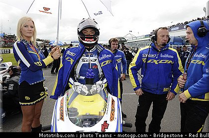 motogp_pitbabe_15_australie_2010.jpg