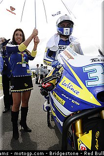 motogp_pitbabe_19_australie_2010.jpg