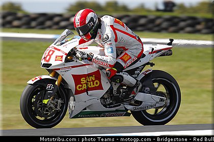 motogp_simoncelli_28_australie_2010.jpg