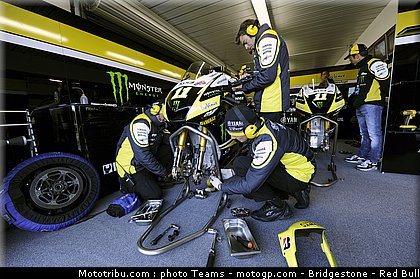 motogp_spies_03_australie_2010.jpg