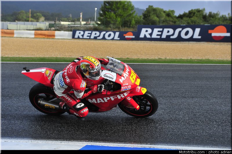 moto2_simon_02