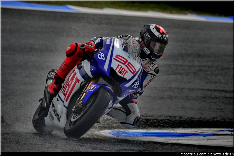 motogp_lorenzo_15