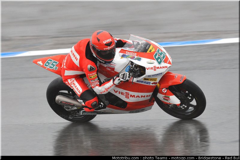 moto2_bradl_06