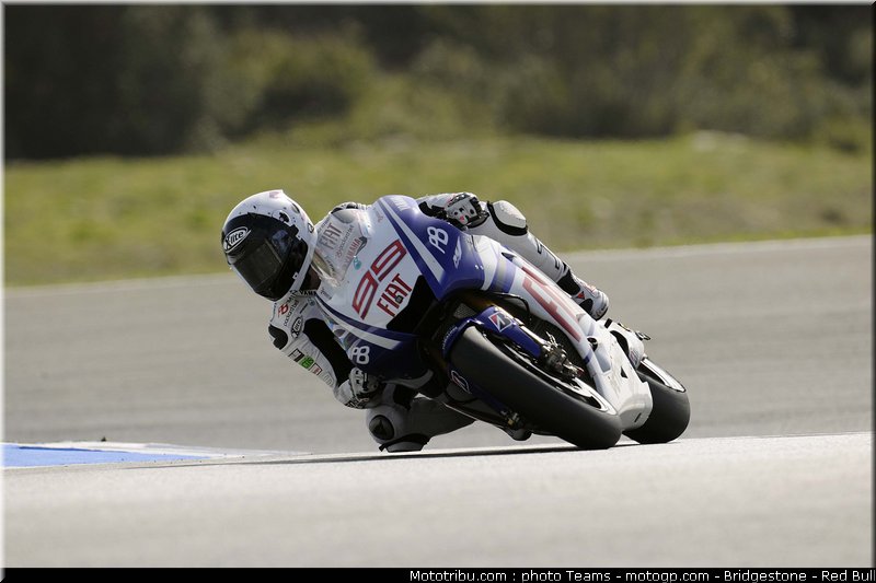 motogp_lorenzo_03