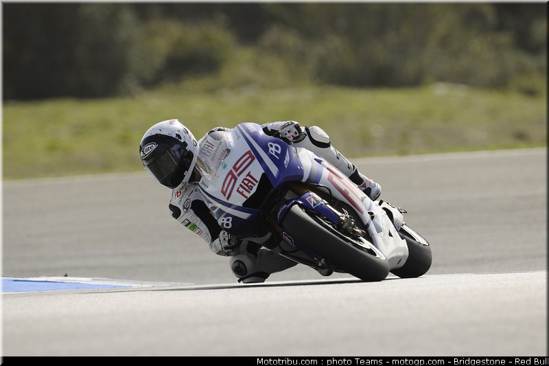 motogp_lorenzo_06