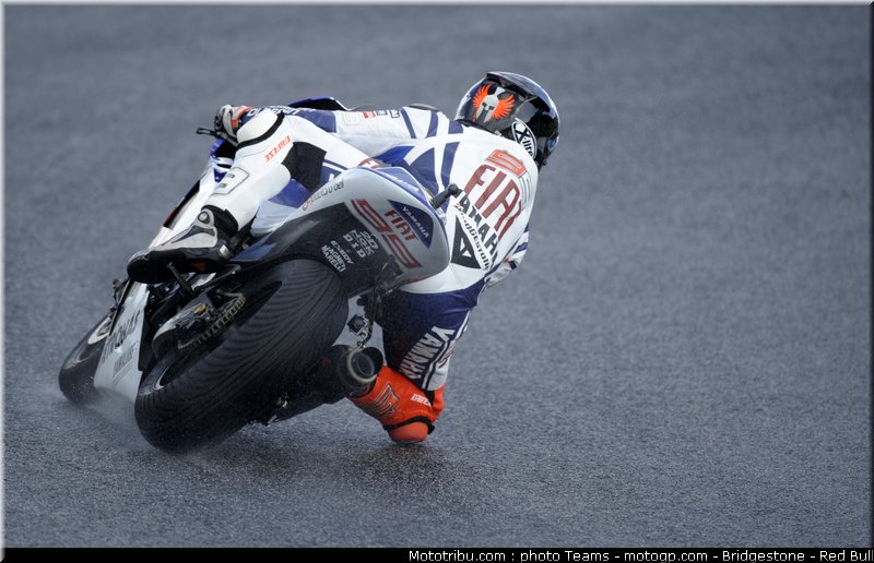 motogp_lorenzo_08