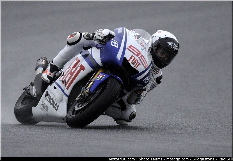 motogp_lorenzo_11