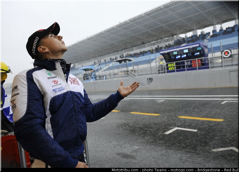 motogp_lorenzo_16