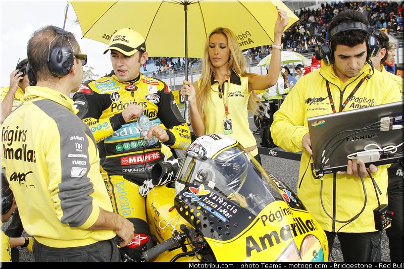 motogp_pitbabe_26