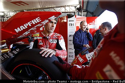 moto2_simon_02.jpg