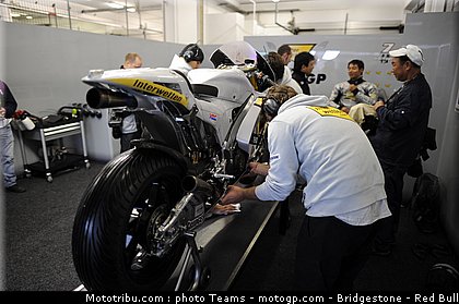 motogp_aoyama_1.jpg