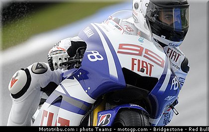 motogp_lorenzo_10.jpg