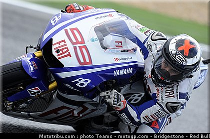 motogp_lorenzo_15.jpg