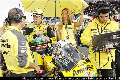 motogp_pitbabe_26.jpg
