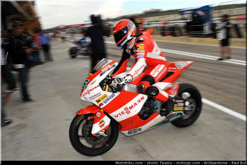 moto2_bradl_09