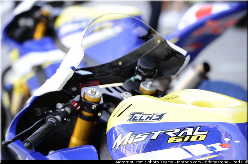 moto2_tech3_4