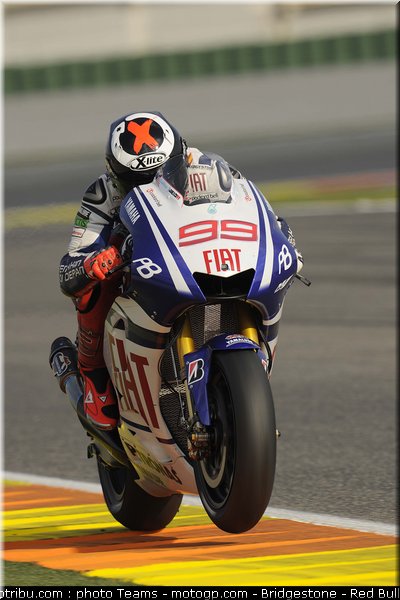 motogp_lorenzo_02