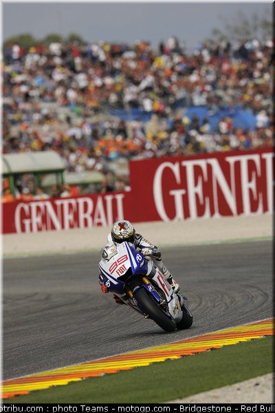 motogp_lorenzo_03