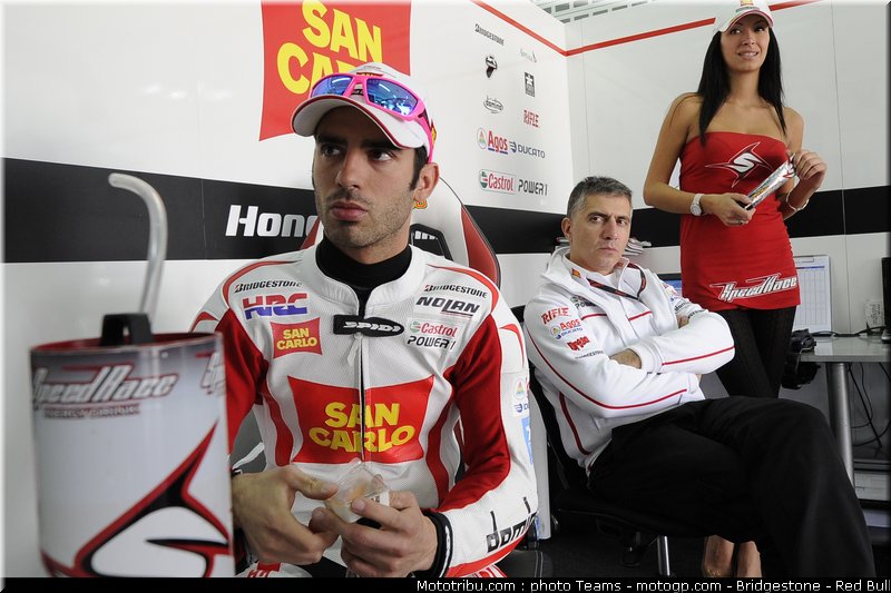 motogp_pitbabe_019