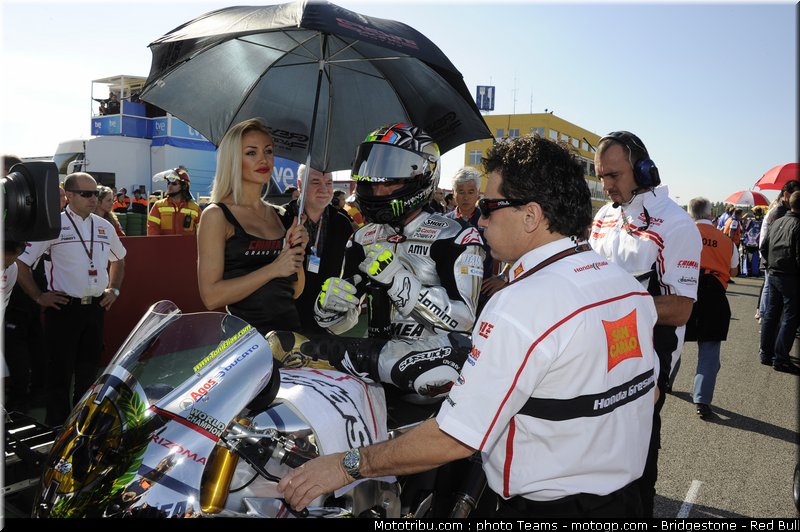motogp_pitbabe_037