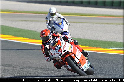 moto2_bradl_02.jpg
