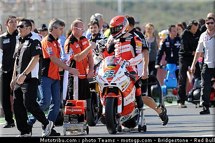 moto2_bradl_13.jpg