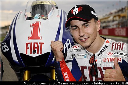 motogp_lorenzo_07.jpg
