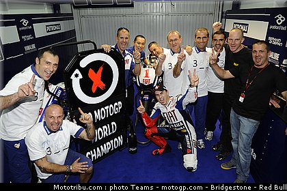 motogp_lorenzo_08.jpg