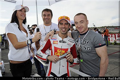motogp_pitbabe_017.jpg