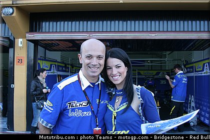 motogp_pitbabe_025.jpg
