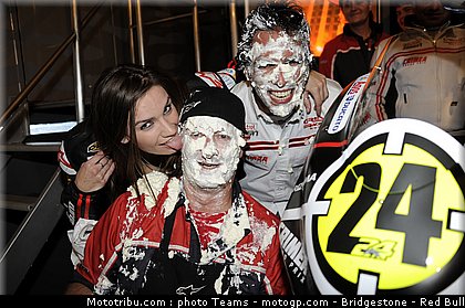 motogp_pitbabe_033.jpg