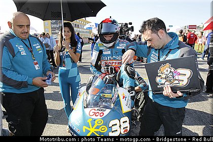 motogp_pitbabe_034.jpg